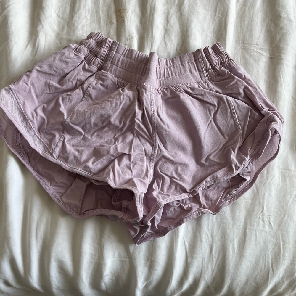 Lulu hotty hot shorts size 8